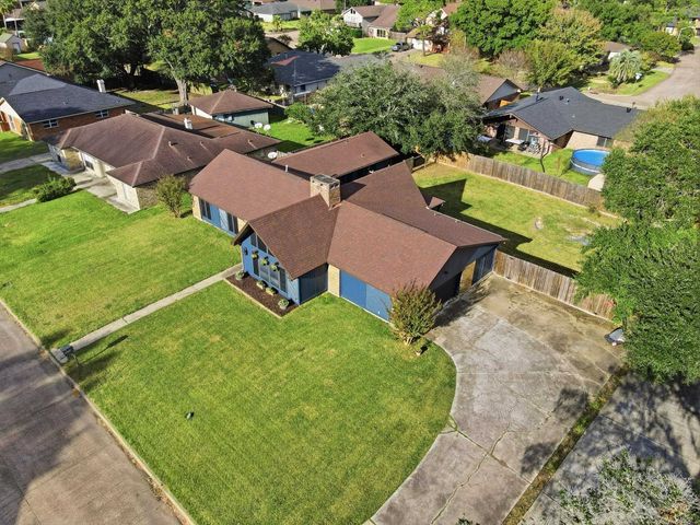 8440 Greenbriar Lane, Port Arthur, TX 77642