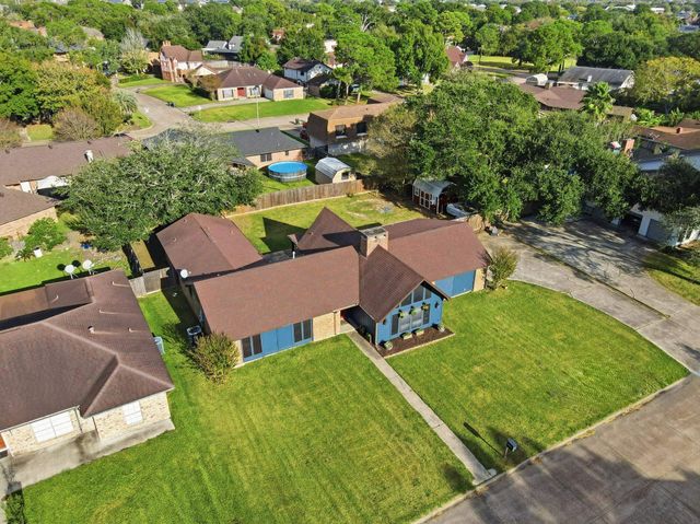 8440 Greenbriar Lane, Port Arthur, TX 77642