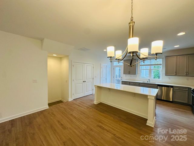 2233 Noble Townes Way, Charlotte, NC 28262