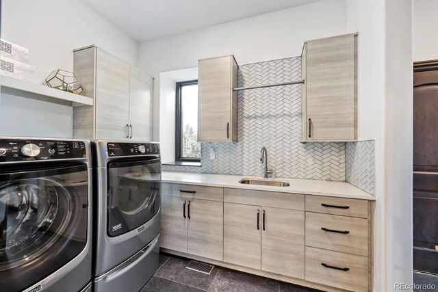 6111 Huron Place, Castle Rock, CO 80108