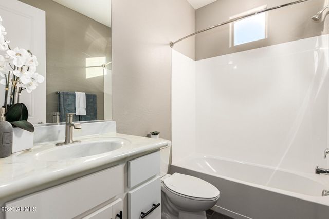 3541 E AQUARIUS Place, Chandler, AZ 85249