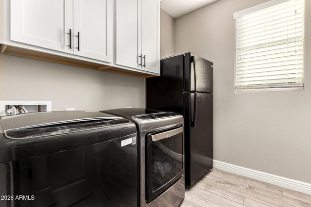 3541 E AQUARIUS Place, Chandler, AZ 85249