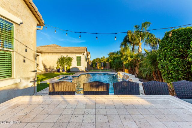 3541 E AQUARIUS Place, Chandler, AZ 85249