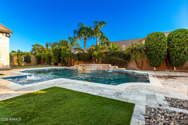 3541 E AQUARIUS Place, Chandler, AZ 85249