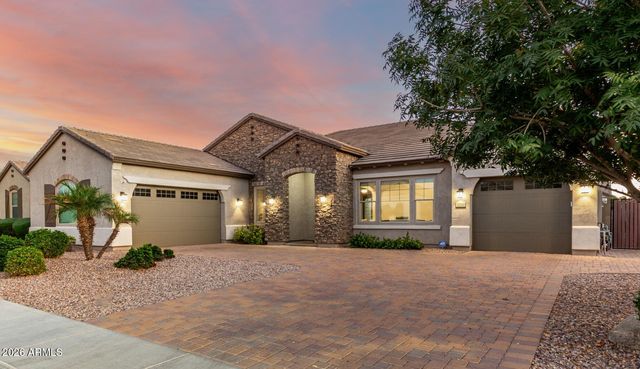 3541 E AQUARIUS Place, Chandler, AZ 85249