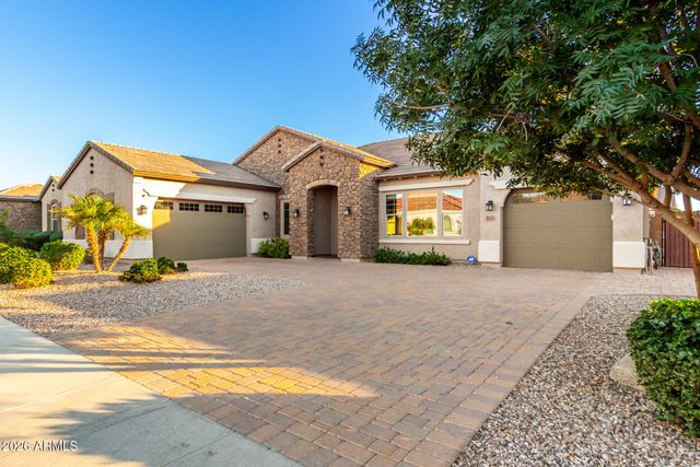 3541 E AQUARIUS Place, Chandler, AZ 85249