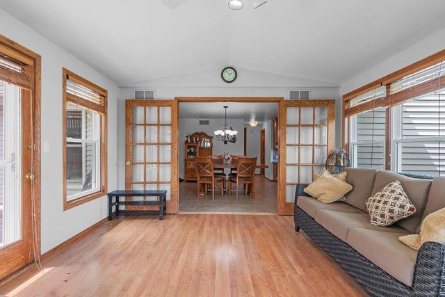 1734 O HEARN LANE, De Pere, WI 54115