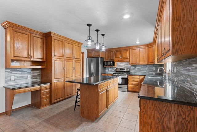 1734 O HEARN LANE, De Pere, WI 54115
