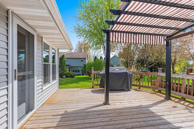 1734 O HEARN LANE, De Pere, WI 54115