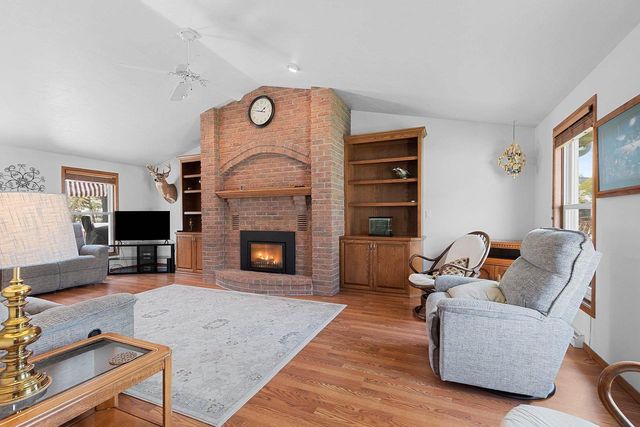 1734 O HEARN LANE, De Pere, WI 54115