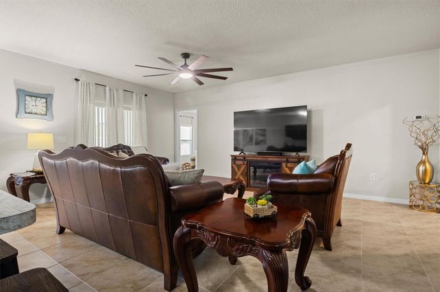 555 LUCERNE BOULEVARD, Winter Haven, FL 33881