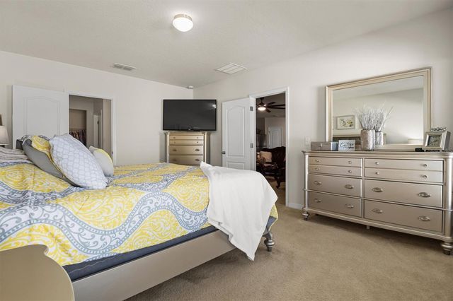 555 LUCERNE BOULEVARD, Winter Haven, FL 33881