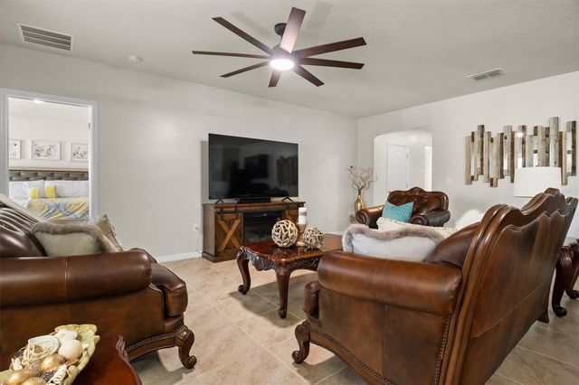 555 LUCERNE BOULEVARD, Winter Haven, FL 33881