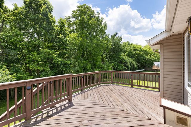 10589 Harrison Court, Roscoe, IL 61073
