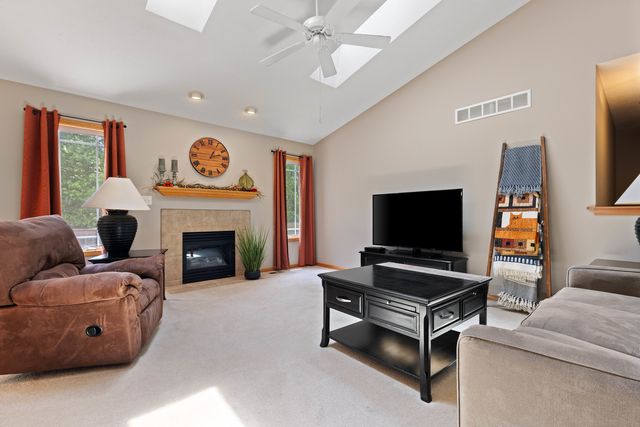 10589 Harrison Court, Roscoe, IL 61073