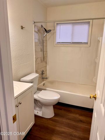 1715 Wisconsin Avenue, 2, Joplin, MO 64804