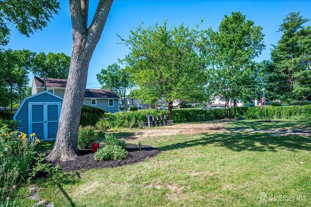 29 Hopkinson Avenue, Piscataway, NJ 08854