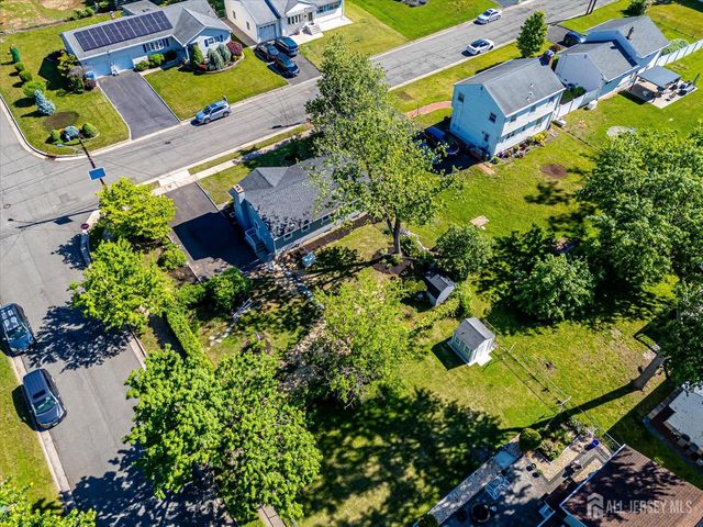 29 Hopkinson Avenue, Piscataway, NJ 08854