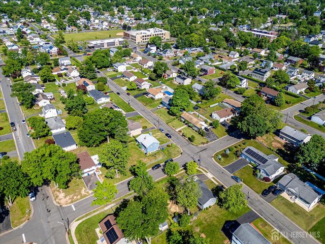 29 Hopkinson Avenue, Piscataway, NJ 08854