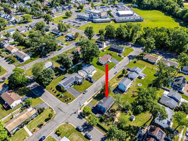 29 Hopkinson Avenue, Piscataway, NJ 08854