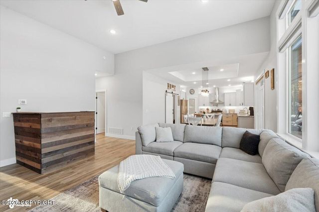 1305 W Woodpecker Circle, Wasilla, AK 99654