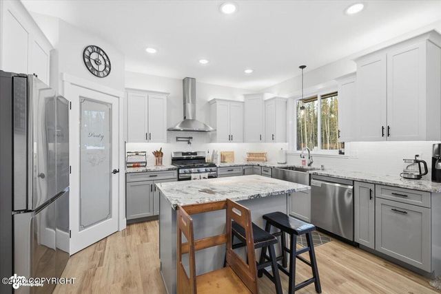 1305 W Woodpecker Circle, Wasilla, AK 99654