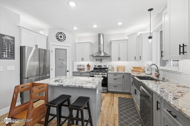 1305 W Woodpecker Circle, Wasilla, AK 99654