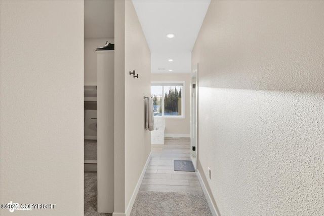 1305 W Woodpecker Circle, Wasilla, AK 99654