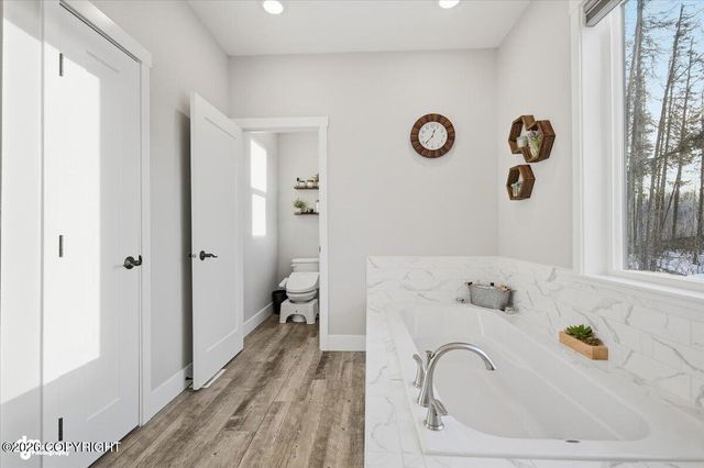 1305 W Woodpecker Circle, Wasilla, AK 99654