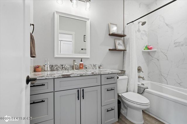 1305 W Woodpecker Circle, Wasilla, AK 99654