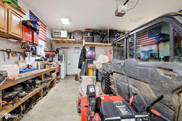 1305 W Woodpecker Circle, Wasilla, AK 99654