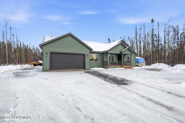 1305 W Woodpecker Circle, Wasilla, AK 99654