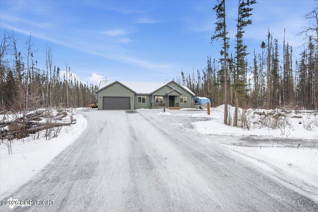 1305 W Woodpecker Circle, Wasilla, AK 99654