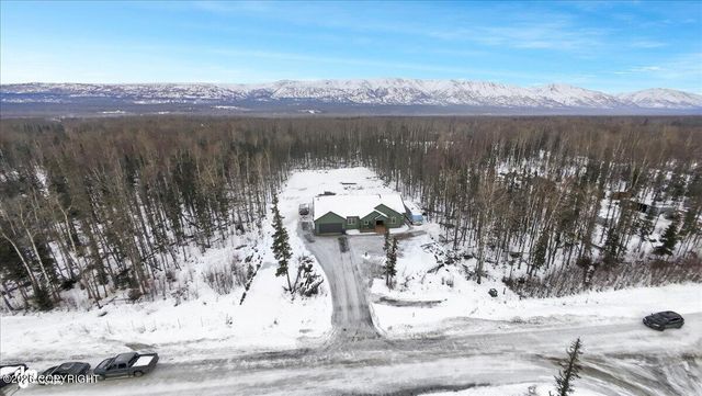 1305 W Woodpecker Circle, Wasilla, AK 99654