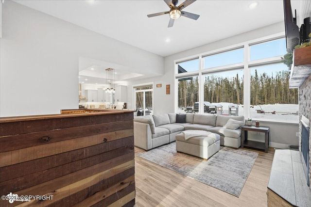 1305 W Woodpecker Circle, Wasilla, AK 99654