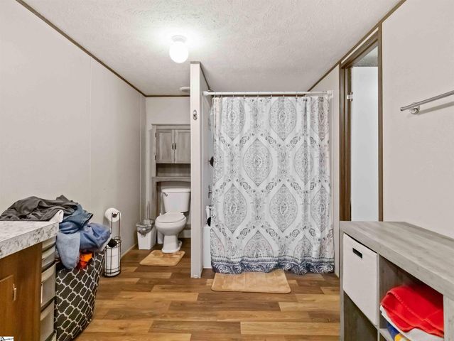 8 Doby Court, Wellford, SC 29385