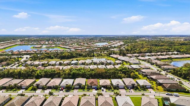 12031 LOVEGRASS STREET, Venice, FL 34293