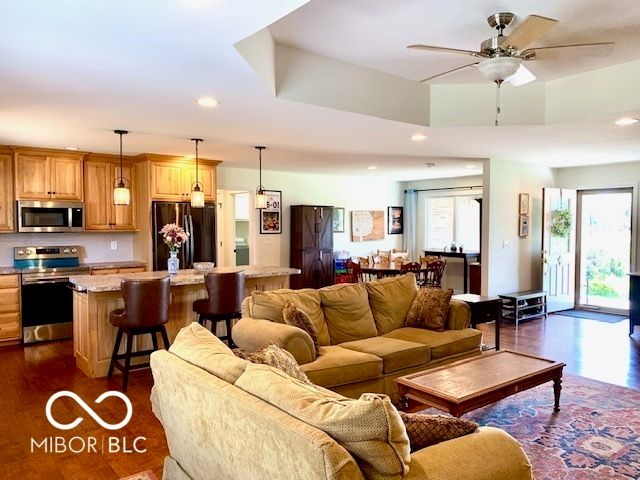 3555 Saint Andrews Place, Seymour, IN 47274