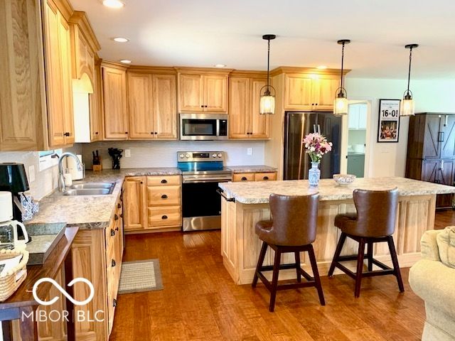 3555 Saint Andrews Place, Seymour, IN 47274