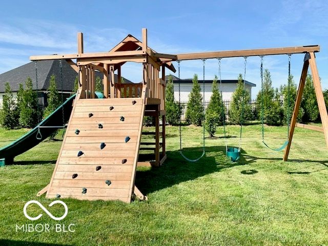 3555 Saint Andrews Place, Seymour, IN 47274
