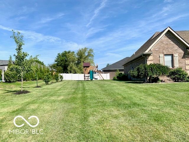3555 Saint Andrews Place, Seymour, IN 47274