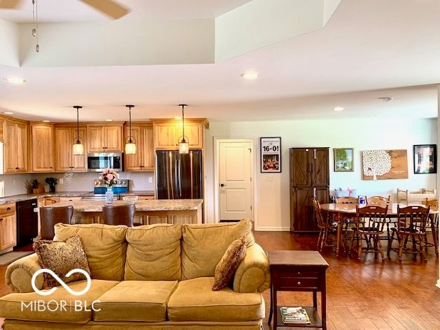 3555 Saint Andrews Place, Seymour, IN 47274