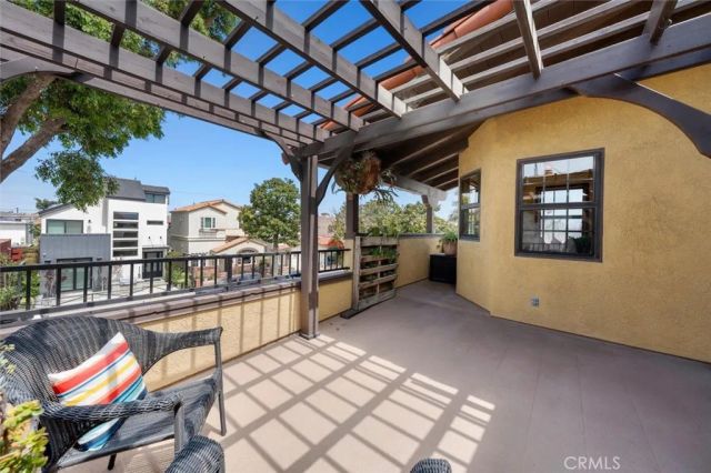 118 Glendora Avenue, Long Beach, CA 90803