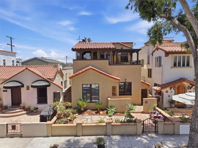 118 Glendora Avenue, Long Beach, CA 90803