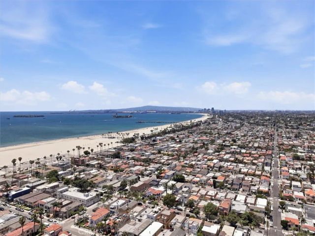 118 Glendora Avenue, Long Beach, CA 90803