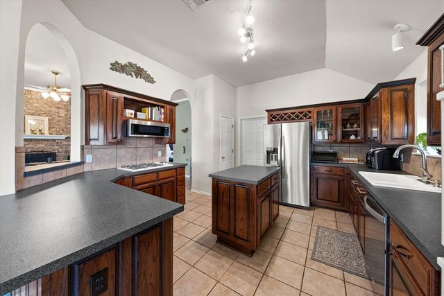 15604 Brenner Pass, Edmond, OK 73013