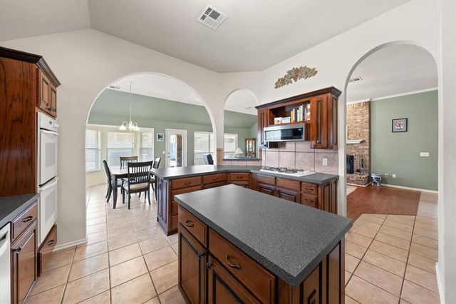 15604 Brenner Pass, Edmond, OK 73013