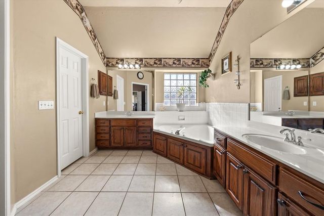 15604 Brenner Pass, Edmond, OK 73013