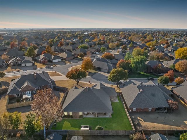 15604 Brenner Pass, Edmond, OK 73013