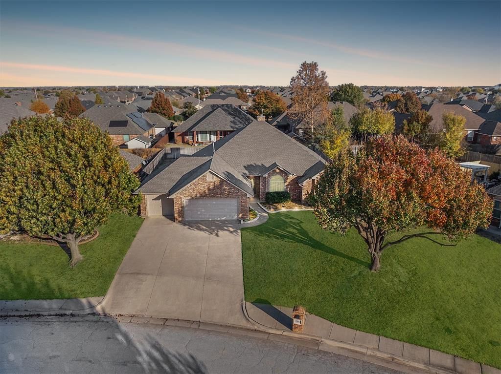 15604 Brenner Pass, Edmond, OK 73013